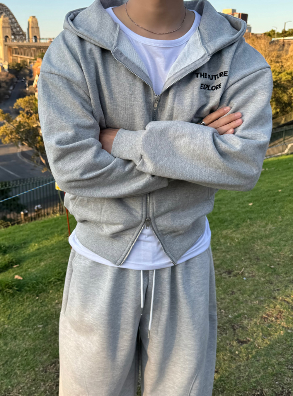 THE FUTURE EXPLORE 連帽外套