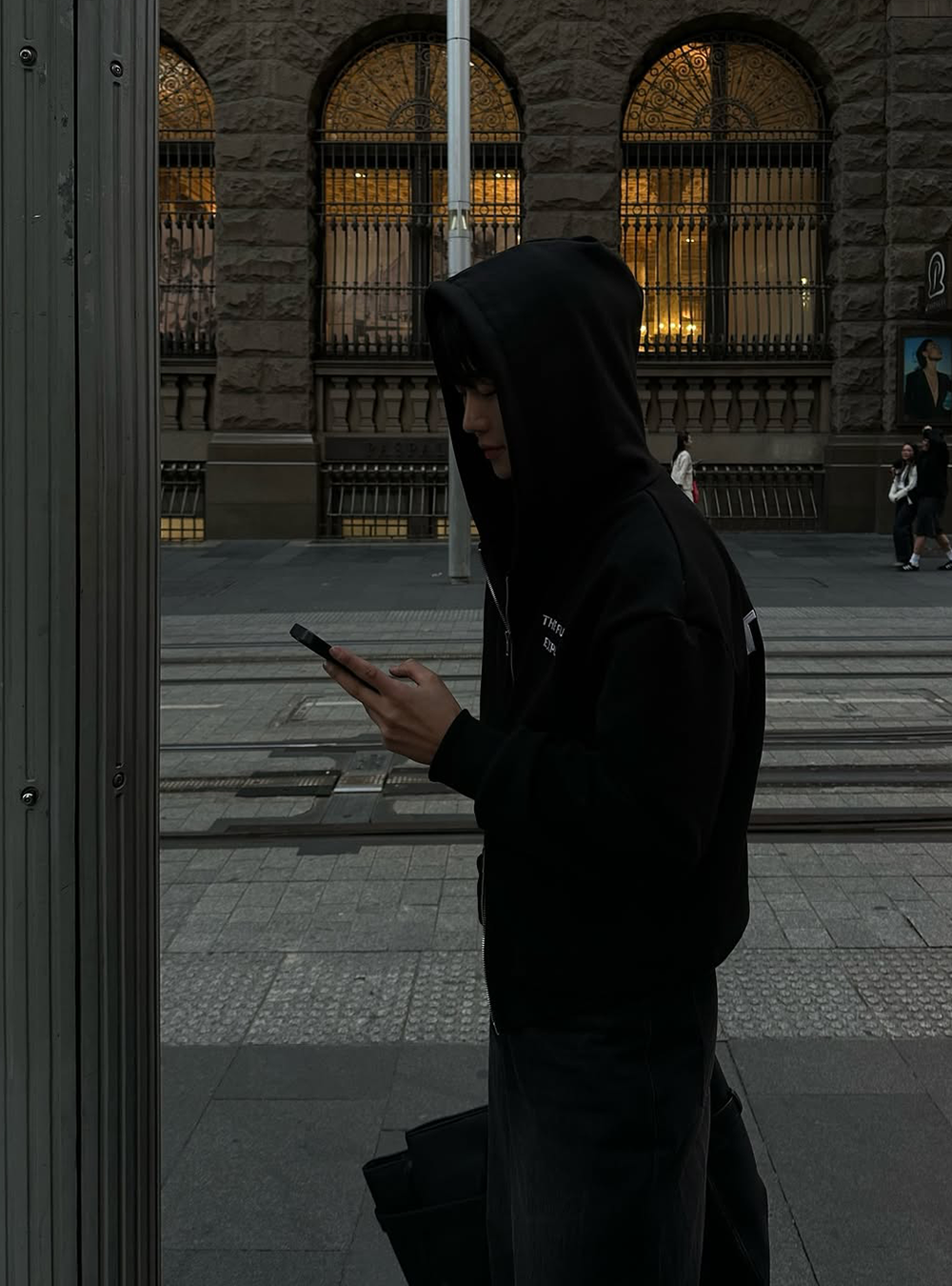 THE FUTURE EXPLORE 連帽外套