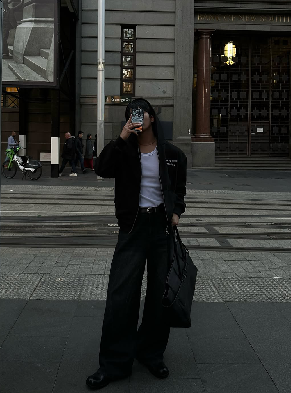 THE FUTURE EXPLORE 連帽外套