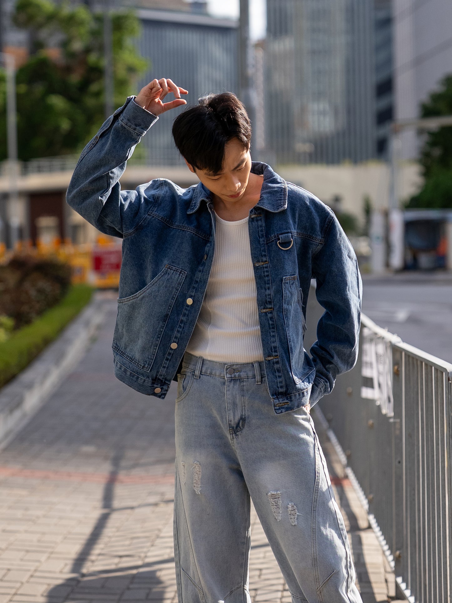 復古扣飾短版牛仔外套