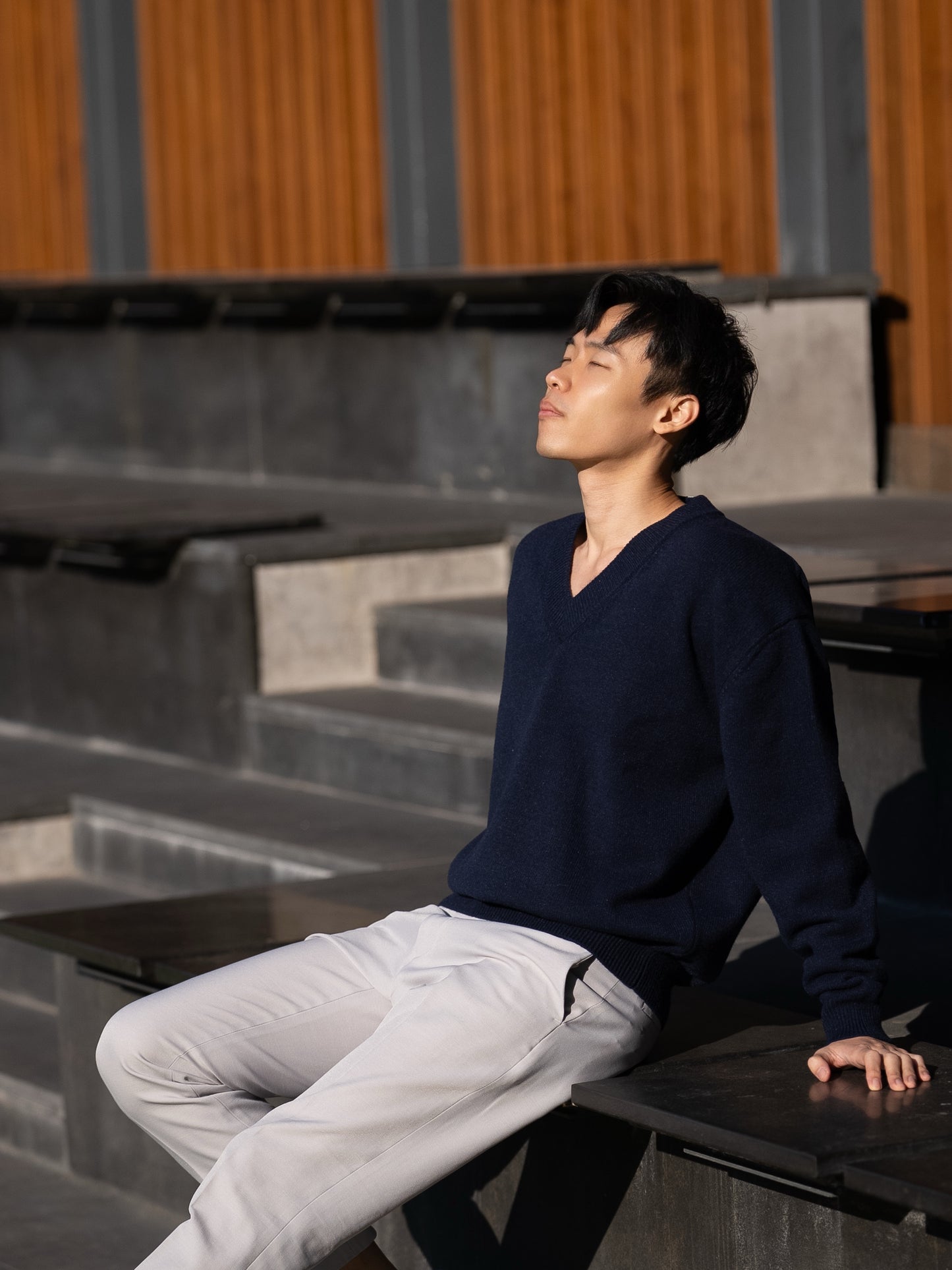 V領文青長袖上衣