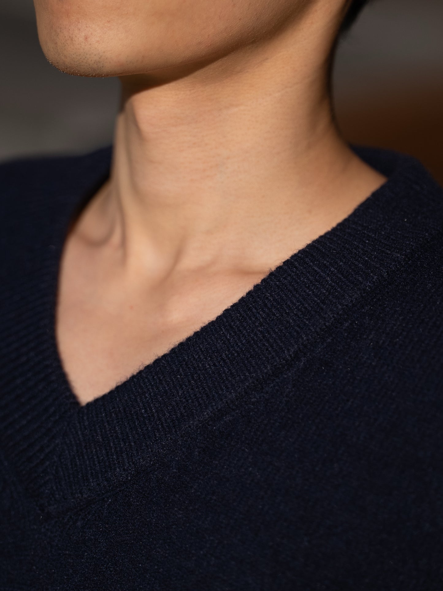 V領文青長袖上衣